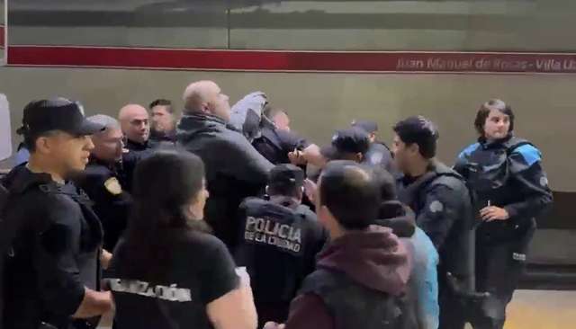 Tras el paro y la movilización, liberaron a los delegados del Subte detenidos por la policía de Macri