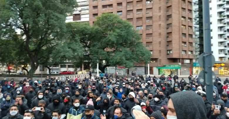 Continúan las movilizaciones de los choferes por el centro de la ciudad