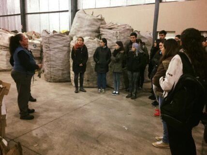 estudiantes visitan la planta de Coreme en Mendoza