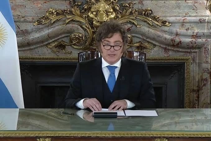 Cinco desmentidas a la soberana farsa de Milei sobre las Malvinas