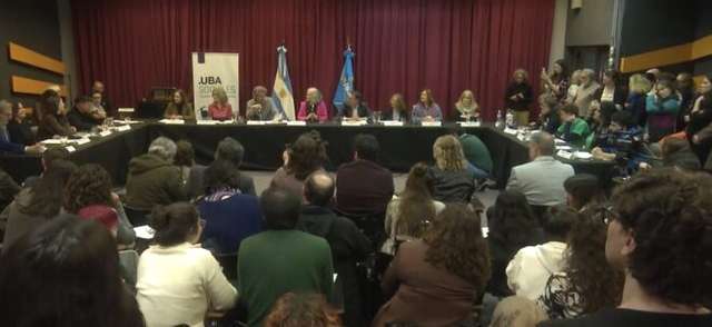 Recambio de autoridades en Sociales UBA: de la mano de La 15, avanzan el radicalismo y la degradación de nuestra educación